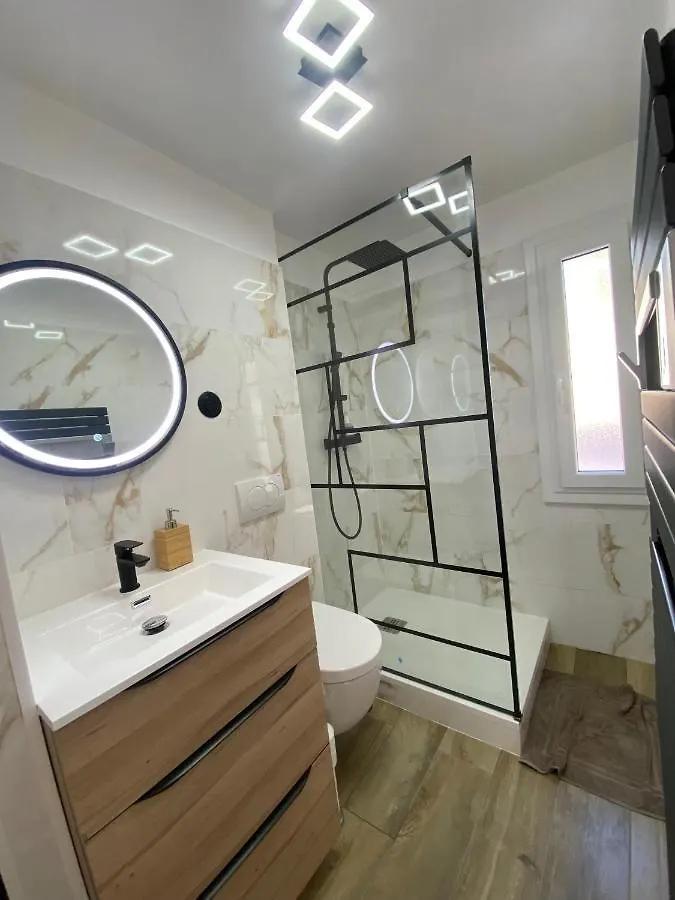 Apartment Carqueiranne Studio De Charme Proche Plages